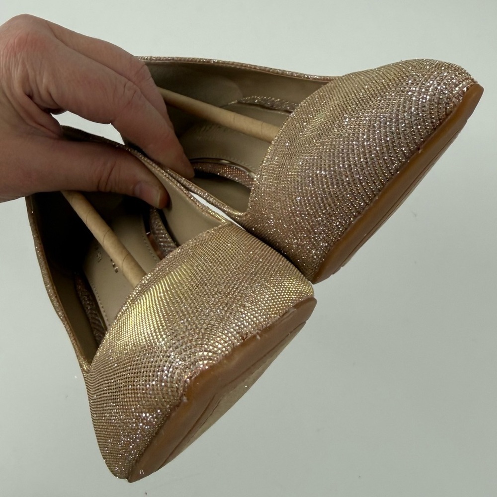 Kenneth Cole Romi Pump Womens 6.5 Light Gold Sparkle NEW - Picture 5 of 14